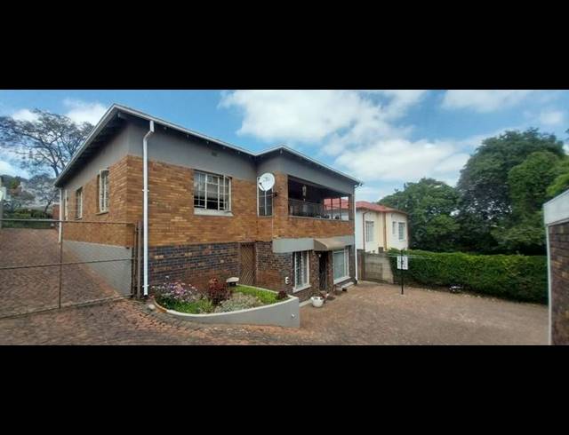 3 BEDROOM HOUSE FOR SALE IN KENSINGTON